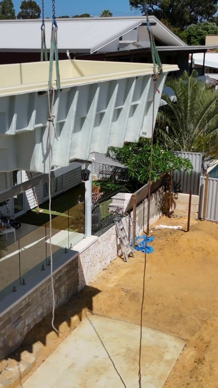 Innovative Self-Supporting Miami Pool Solution