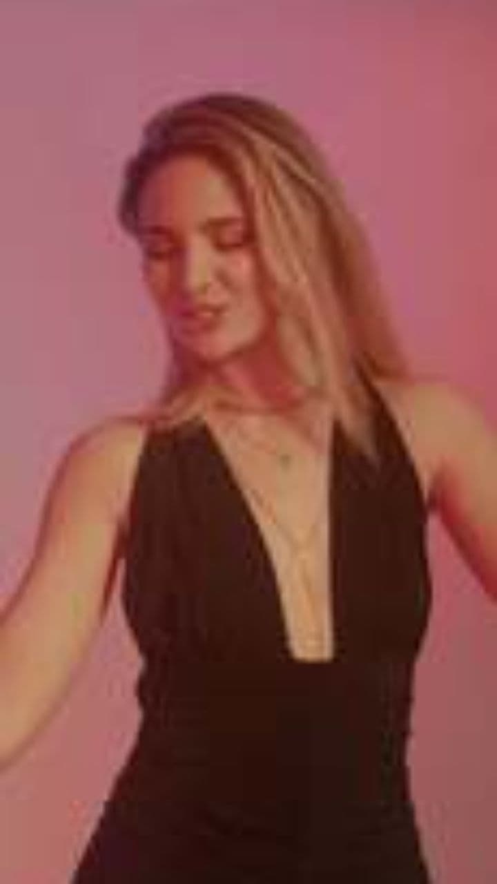 Jingle Alchemy: Your Brand in Tune