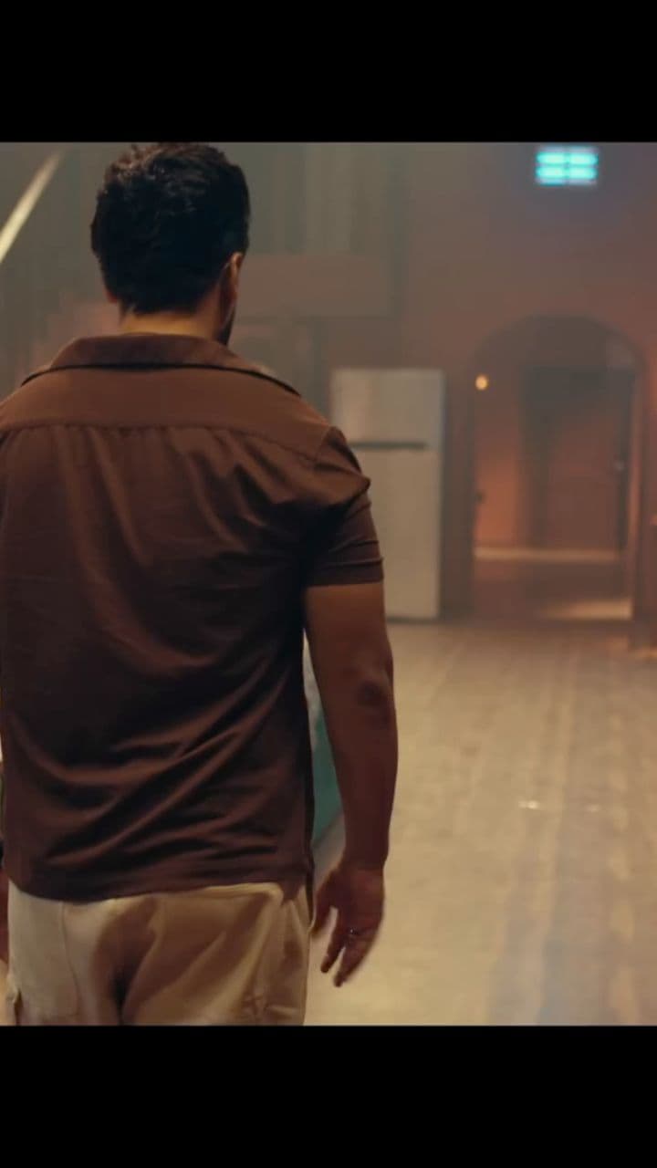 क्या लगा? तुम सब अकेले हो?